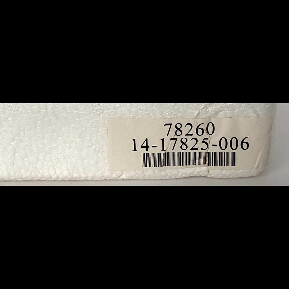 HAWTHORNE VILLAGE  “RARE”- SEASONS IN BLOOM FLORIST SHOPPE - Picture 8 of 9